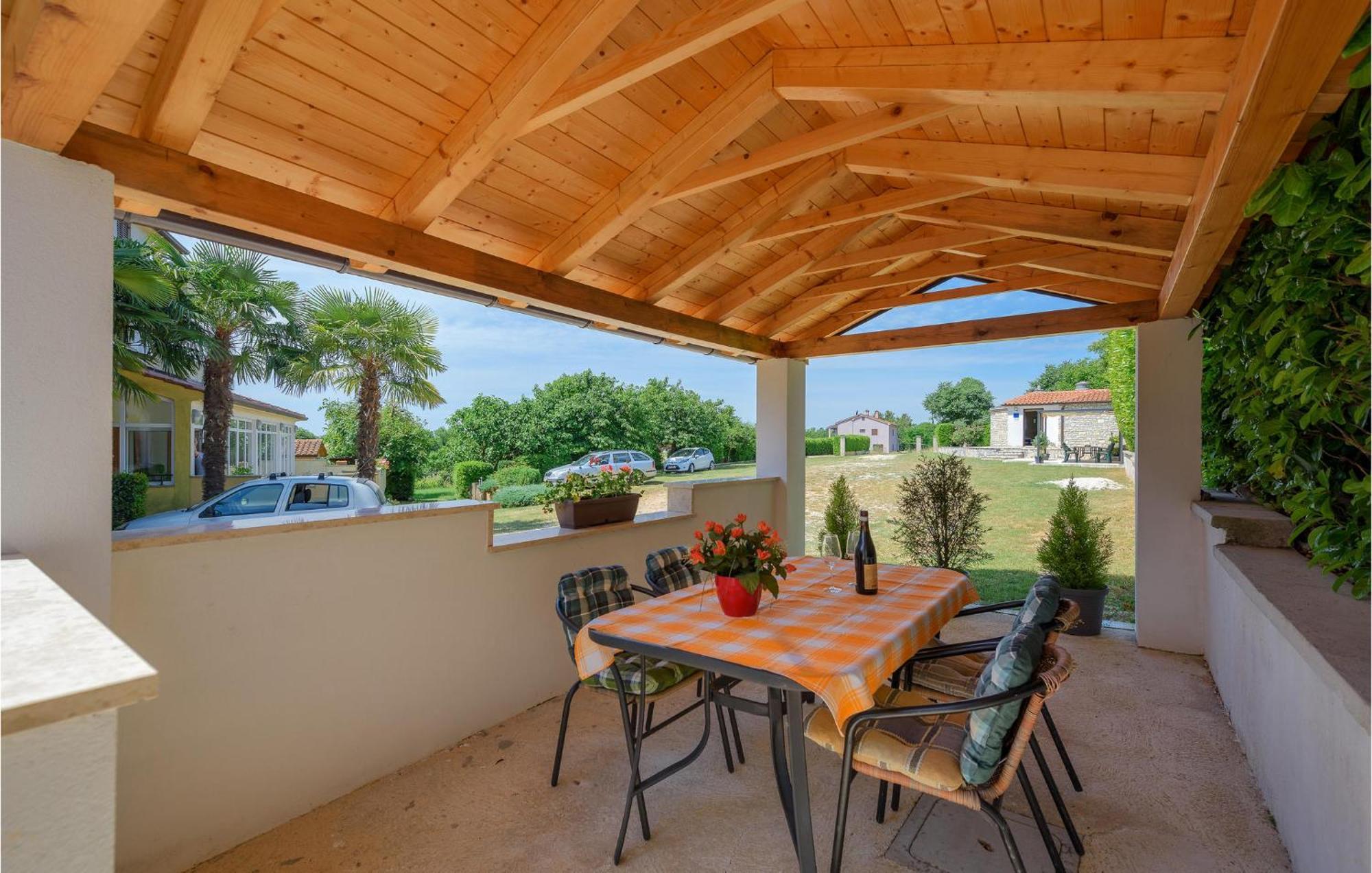 Awesome Home In Zminj With Wifi מראה חיצוני תמונה